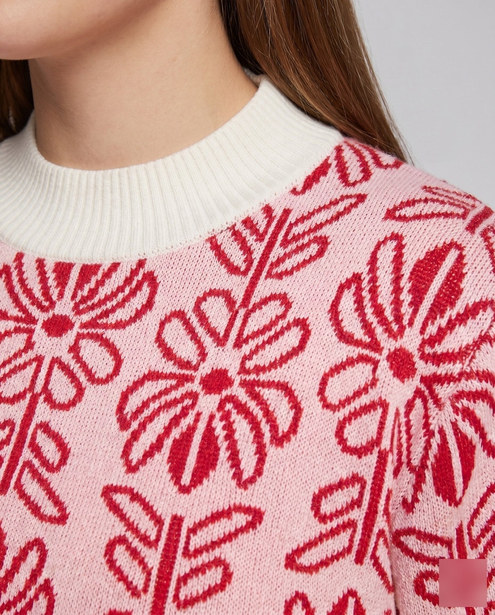 Ladies knit pullover with floral embroidery - Chichicherry
