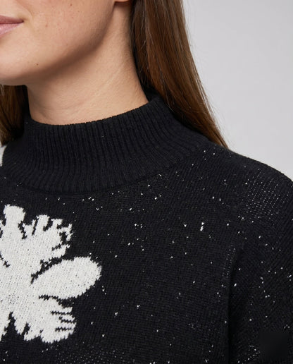 Ladies knitted sweater with floral accents - Chichicherry
