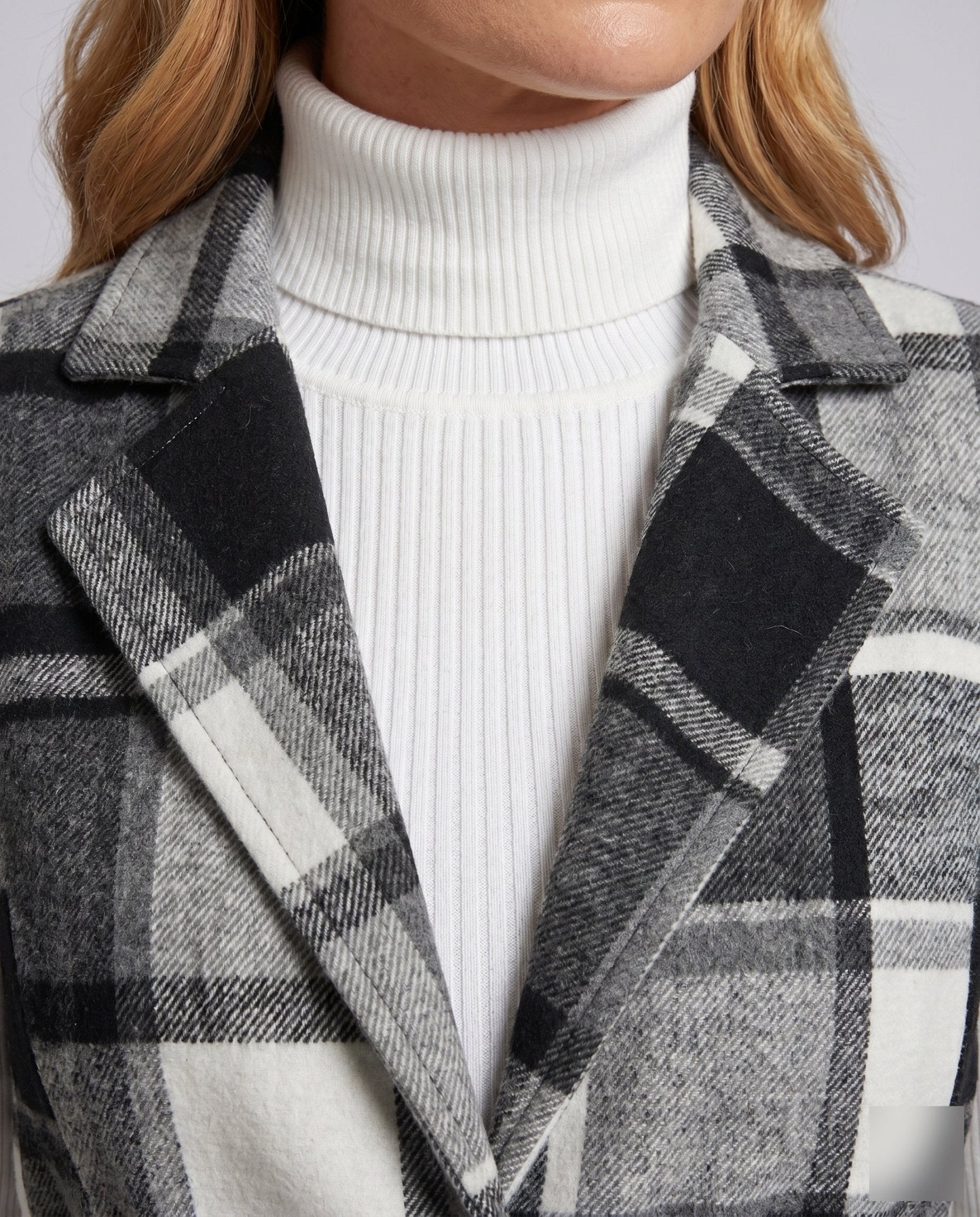 Ladies Long Sleeve Vest in Check Design - Chichicherry