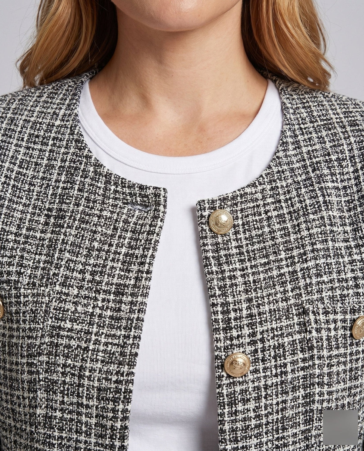 Ladies short jacket with elegant tweed pattern - Chichicherry