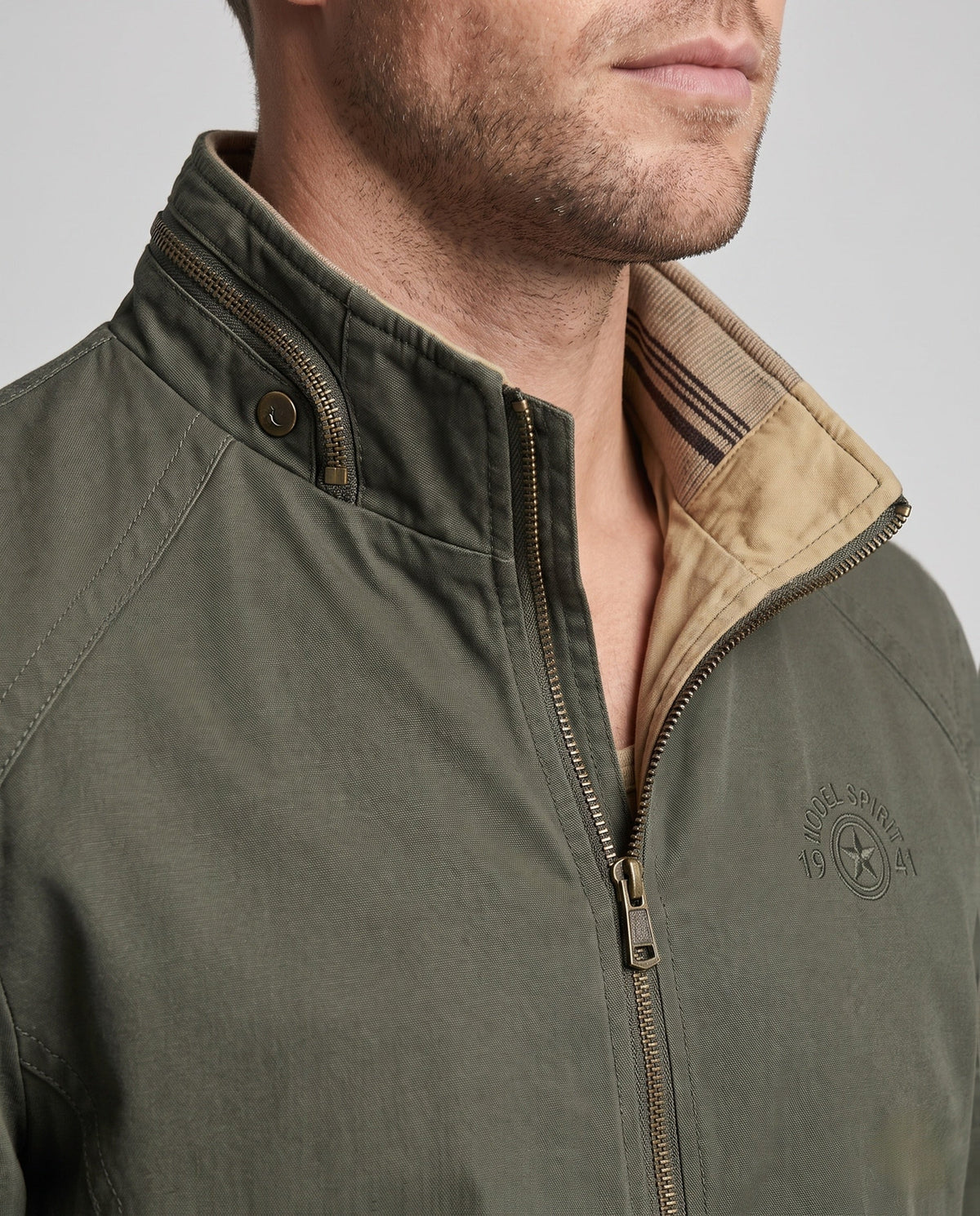 Product 15978389733706 - close_up_detail