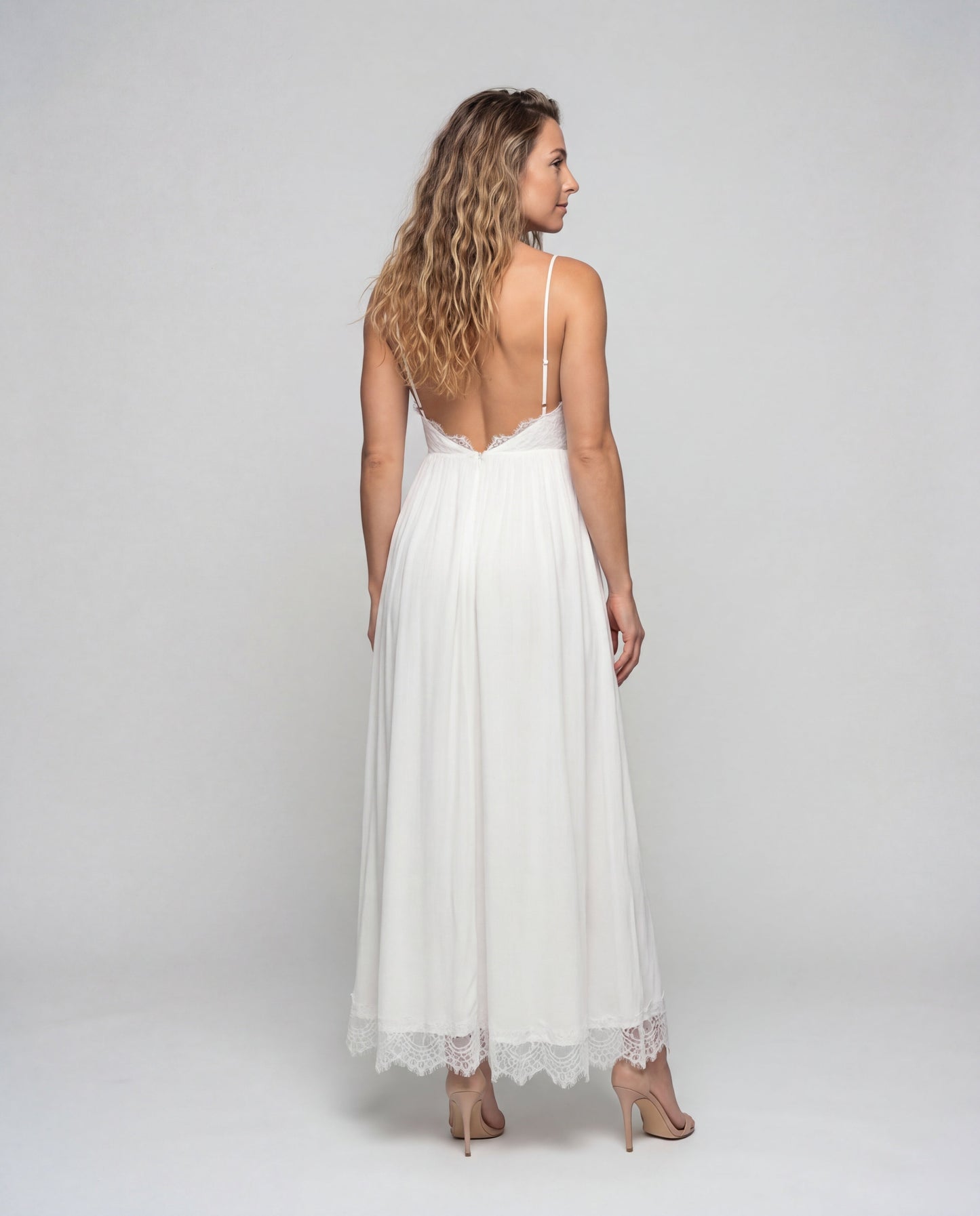 Women Boho Wedding Dress with Tulle Skirt - back view