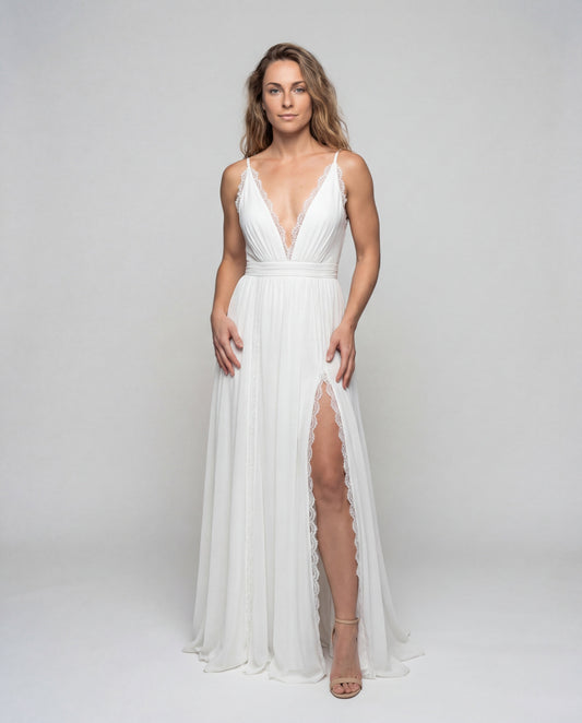 Women Boho Wedding Dress with Tulle Skirt - front view