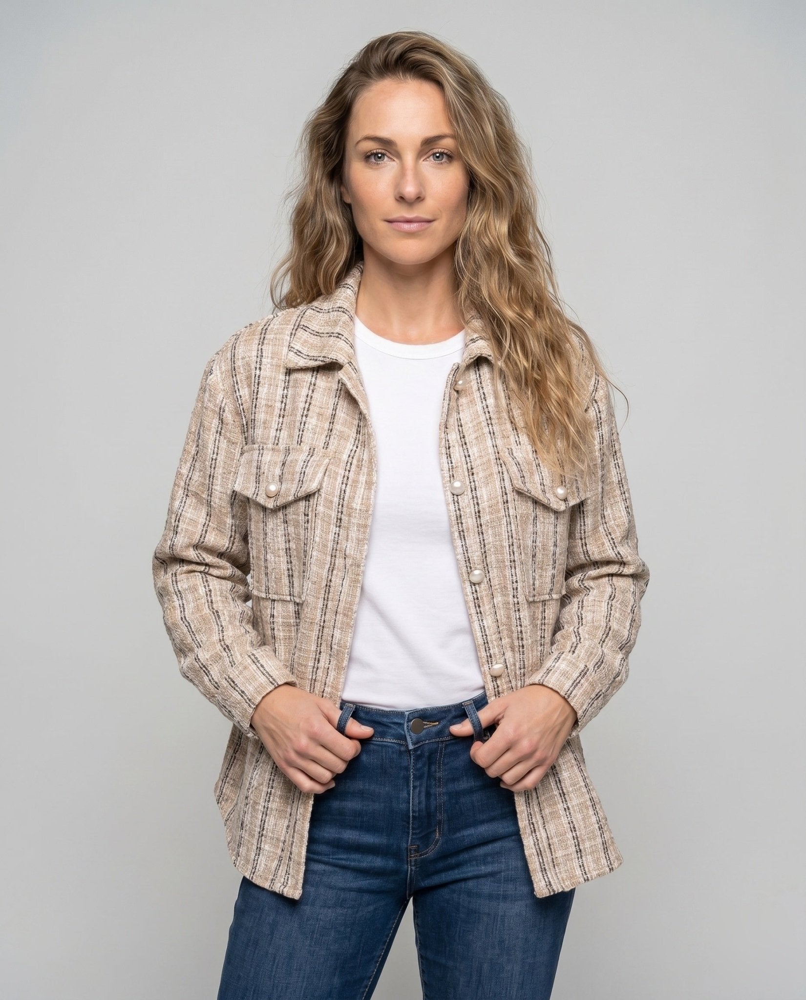 Women casual check jacket with reinforced pockets and elegant cut - Chichicherry