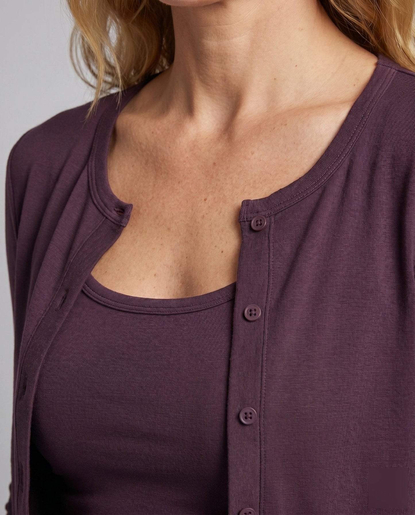 Women cropped long sleeve shirt with stylish neckline - Chichicherry