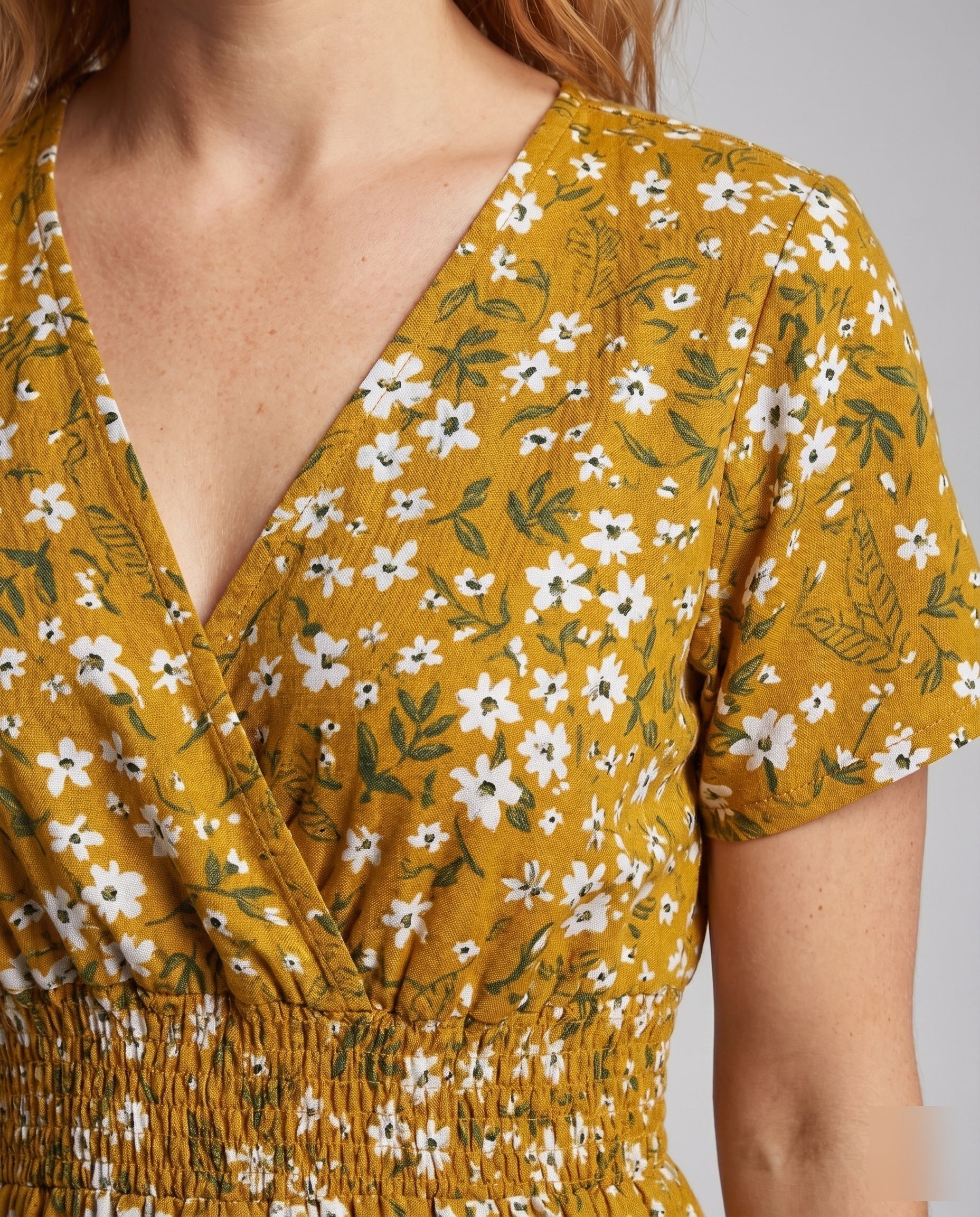 Women Midi Dress V-Neck Elastic Waistband Swinging A-Line - close-up detail