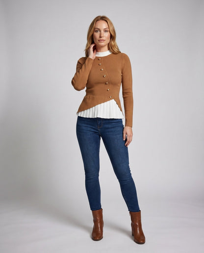 Women's cardigan with elegant button details and asymmetric cut - Chichicherry