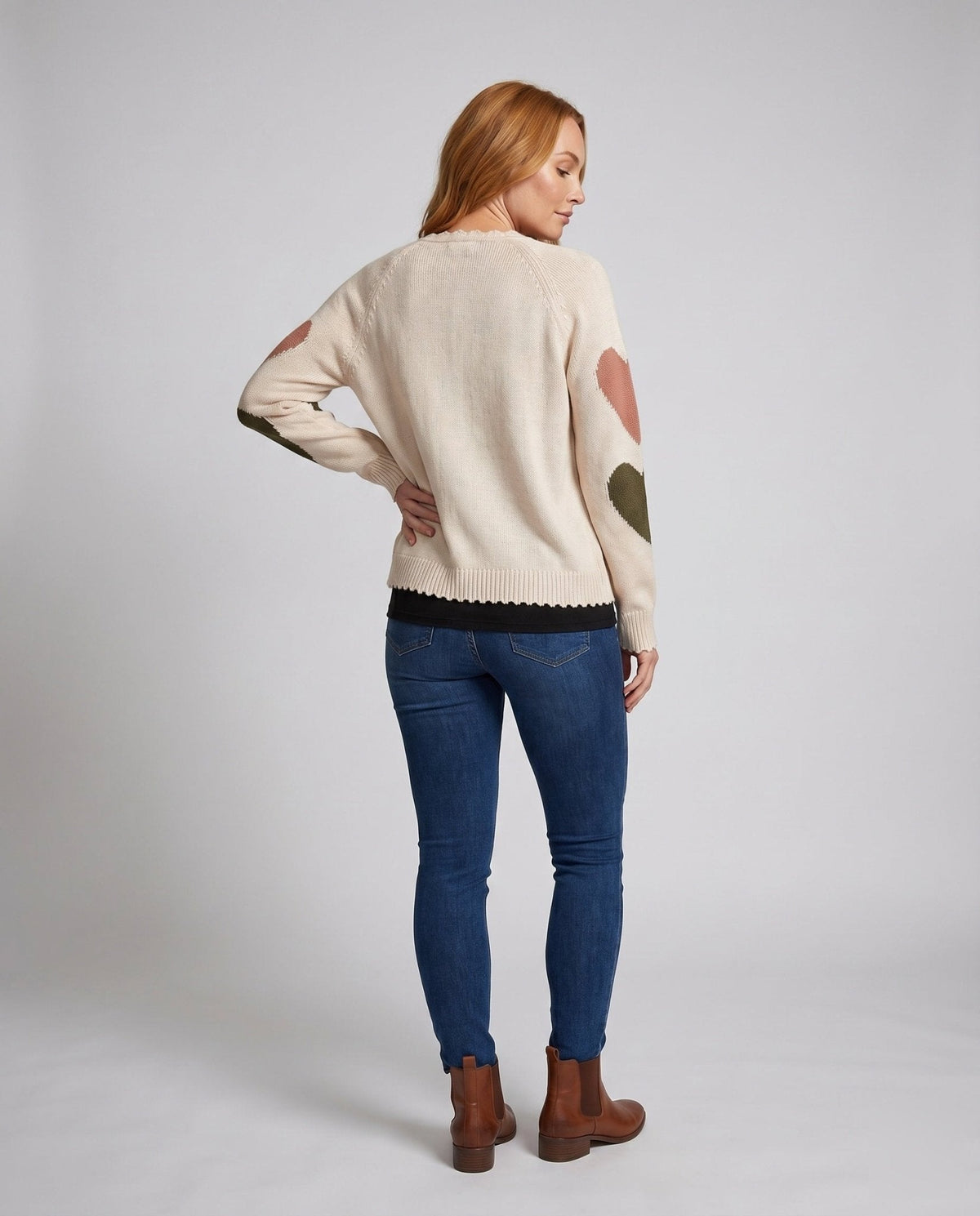 Women's cardigan with heart pattern and romantic design - Chichicherry