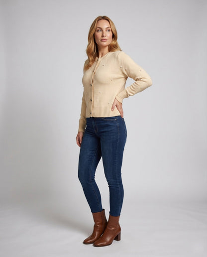 Women’s cardigan with heart-shaped buttons and elegant pearl decoration - Chichicherry