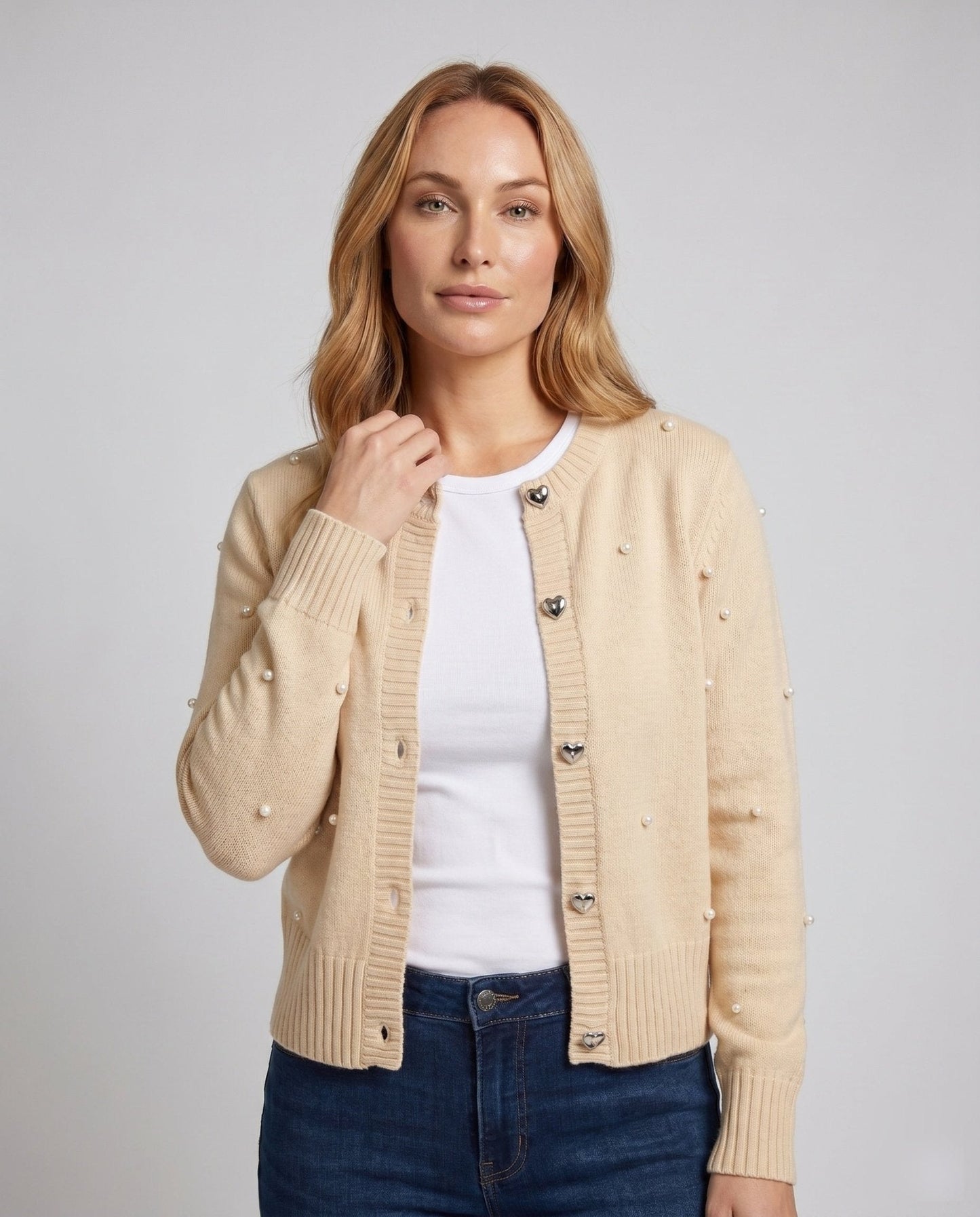 Women’s cardigan with heart-shaped buttons and elegant pearl decoration - Chichicherry