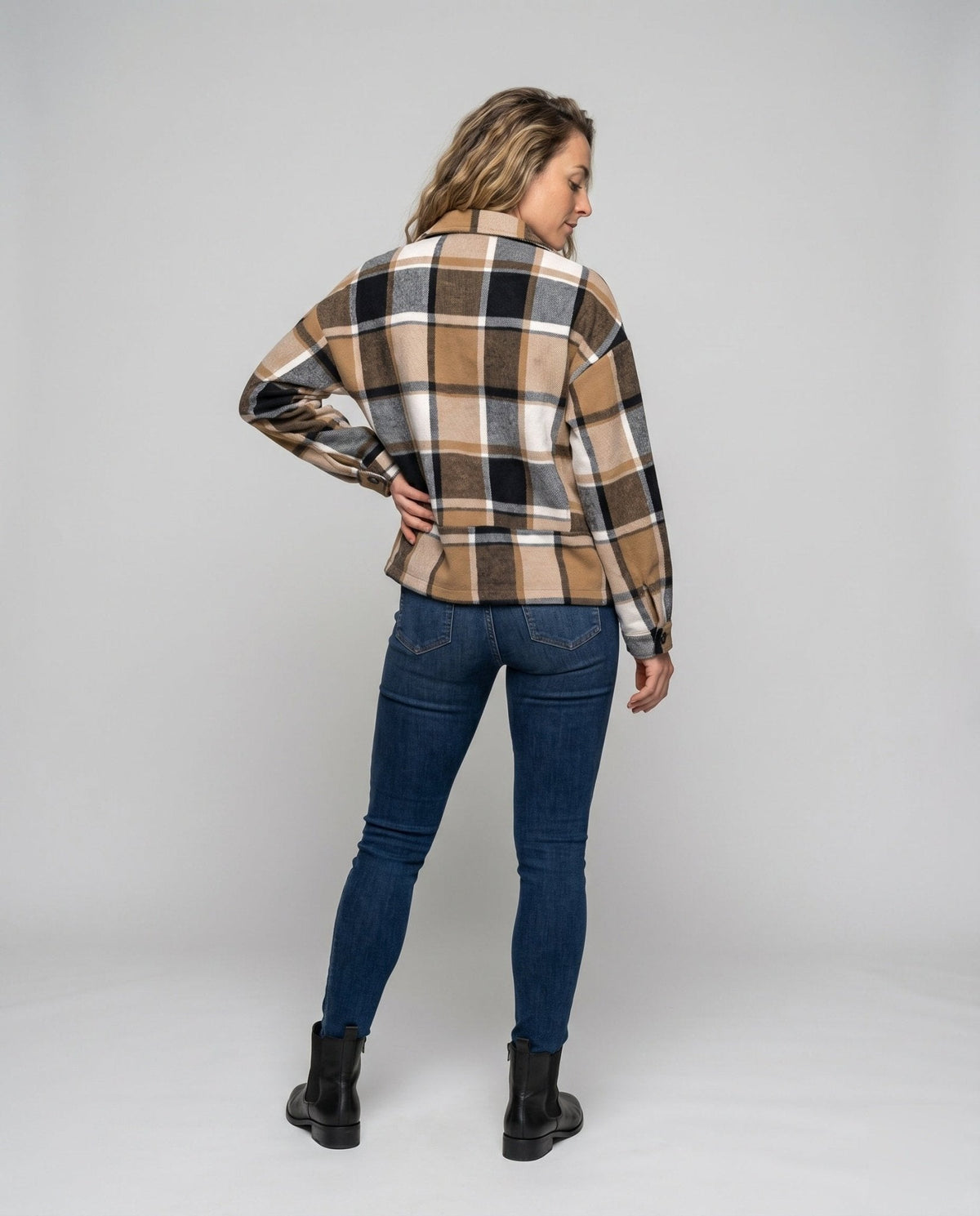 Women's Casual Checkered Pattern Jacket with Padded Lining - Chichicherry
