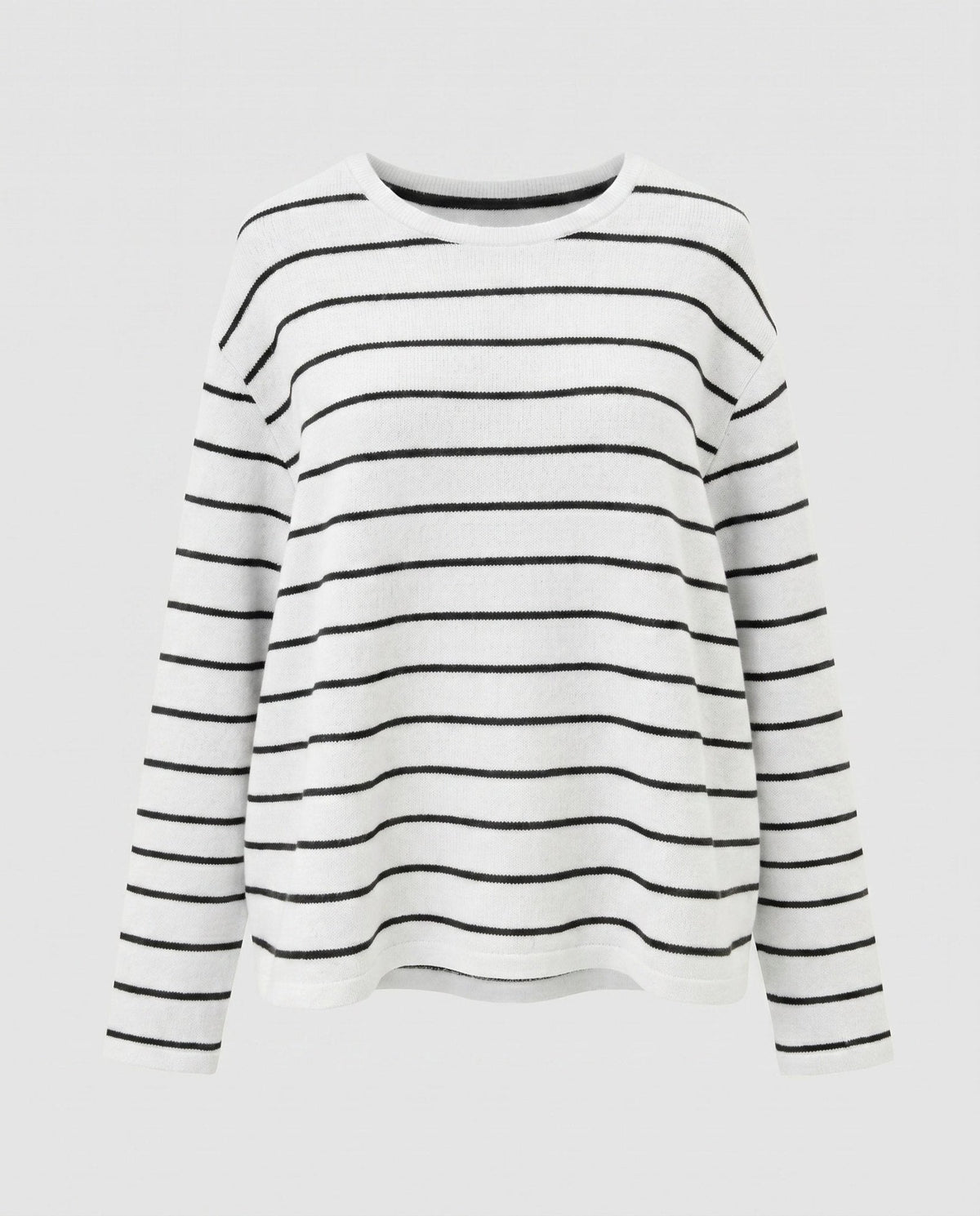 Women's casual knit sweater with fashionable stripe pattern - Chichicherry