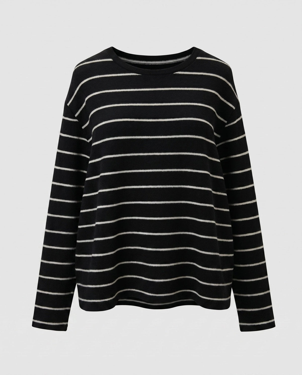 Women's casual knit sweater with fashionable stripe pattern - Chichicherry