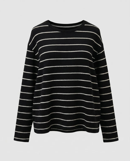 Women's casual knit sweater with fashionable stripe pattern - Chichicherry