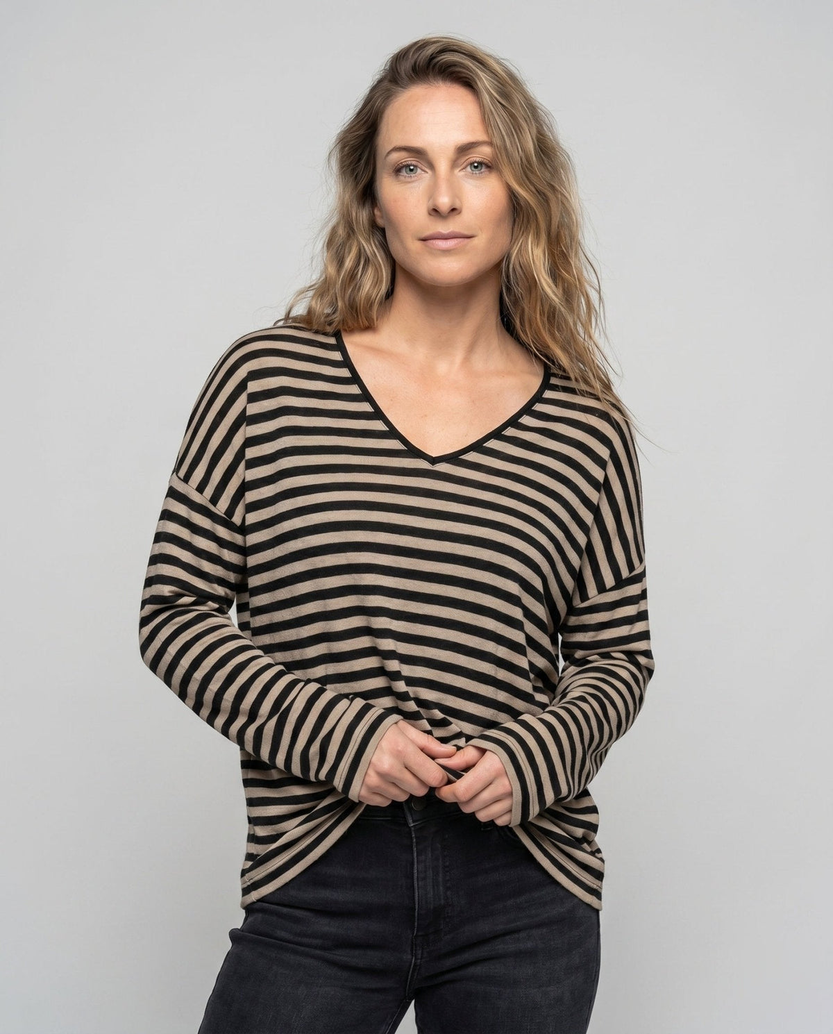 Women's Casual Long Sleeve Shirt with Trendy Striped Pattern and Loose Fit - Chichicherry