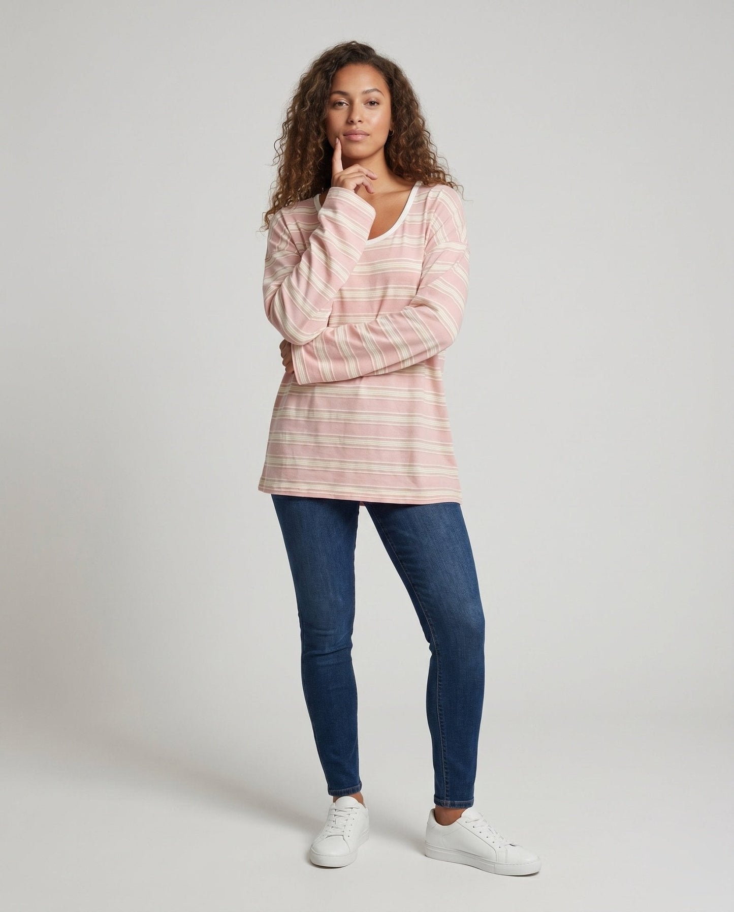 Women's casual long sleeve T-shirt with trendy striped pattern - Chichicherry