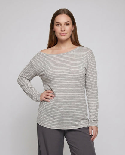 Women’s casual oversized shirt with wide, asymmetrical cut - Chichicherry