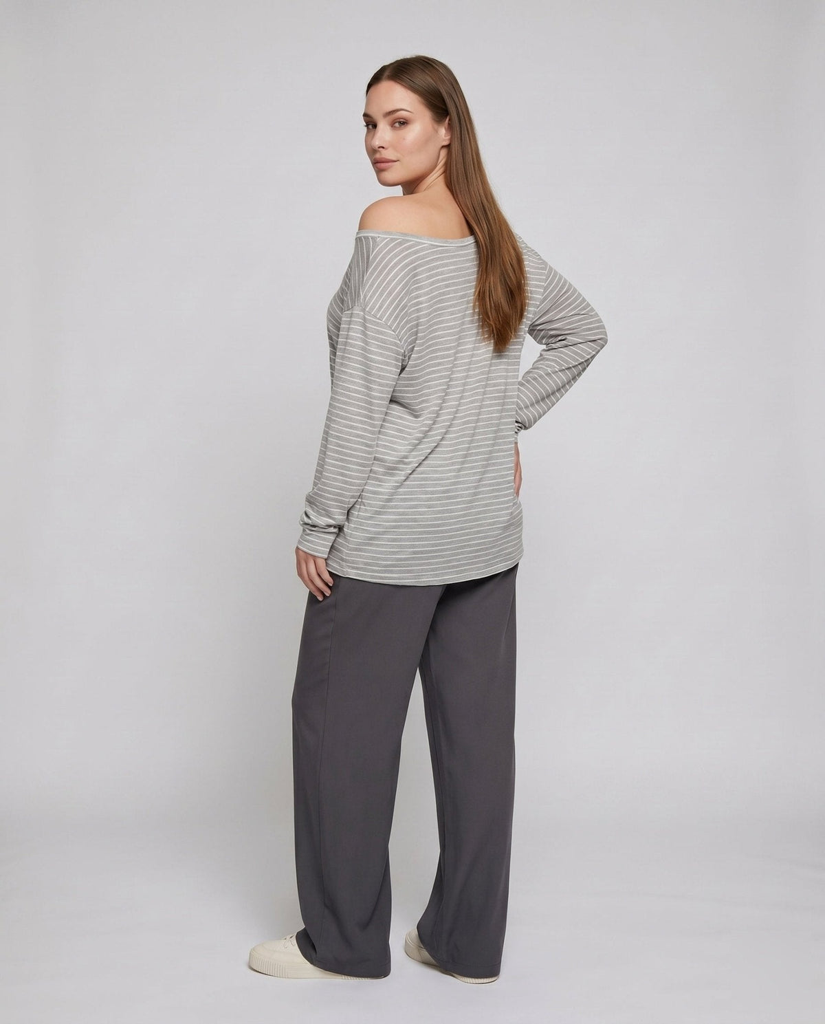 Women’s casual oversized shirt with wide, asymmetrical cut - Chichicherry