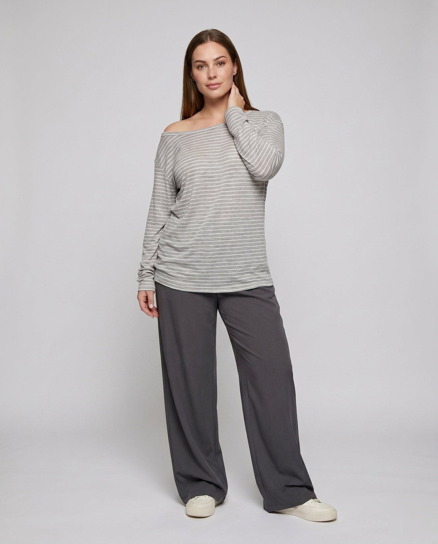 Women’s casual oversized shirt with wide, asymmetrical cut - Chichicherry
