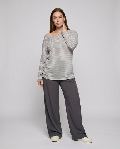 Women’s casual oversized shirt with wide, asymmetrical cut - Chichicherry