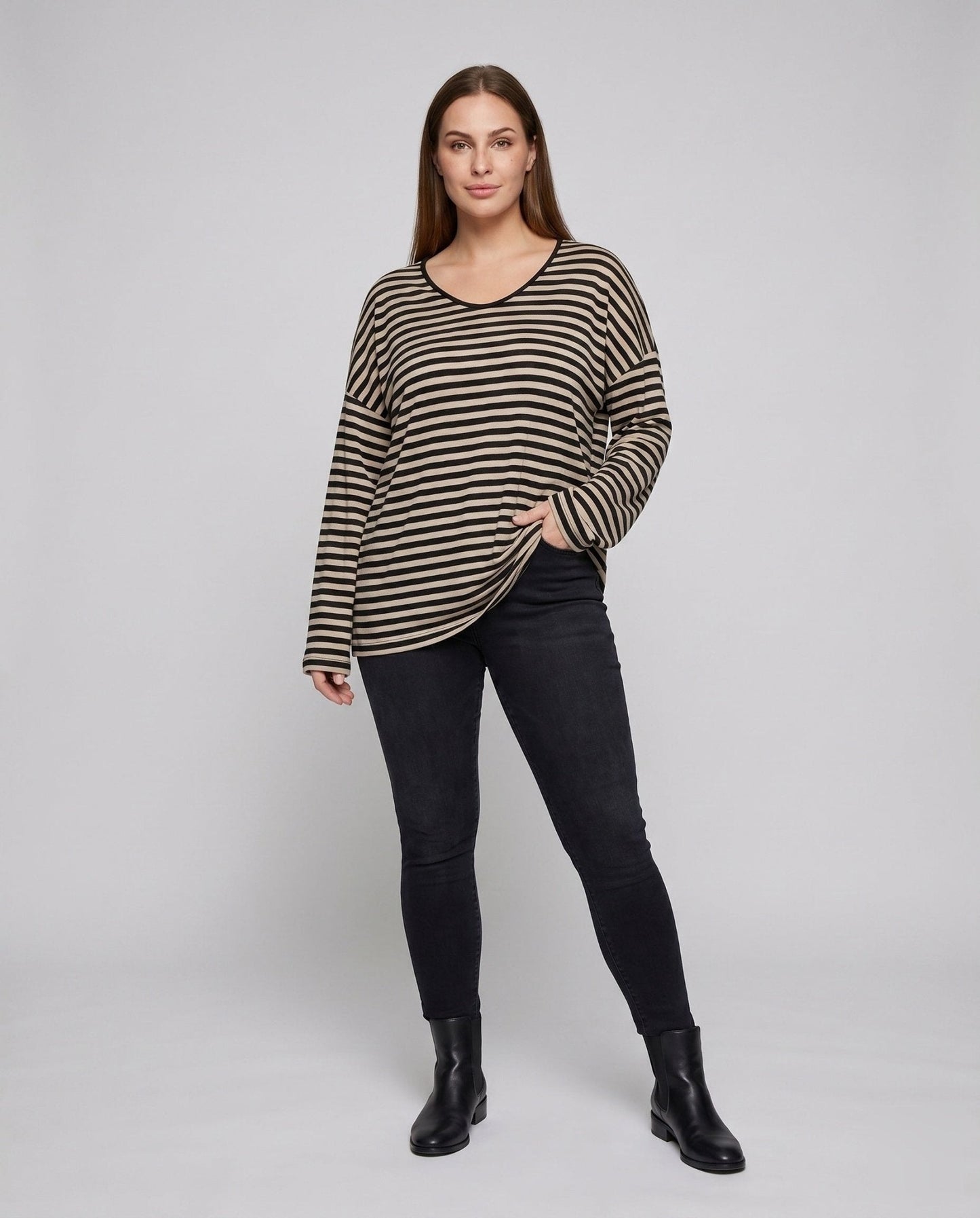 Women's Casual Oversized Shirt with Wide Stripes - Chichicherry