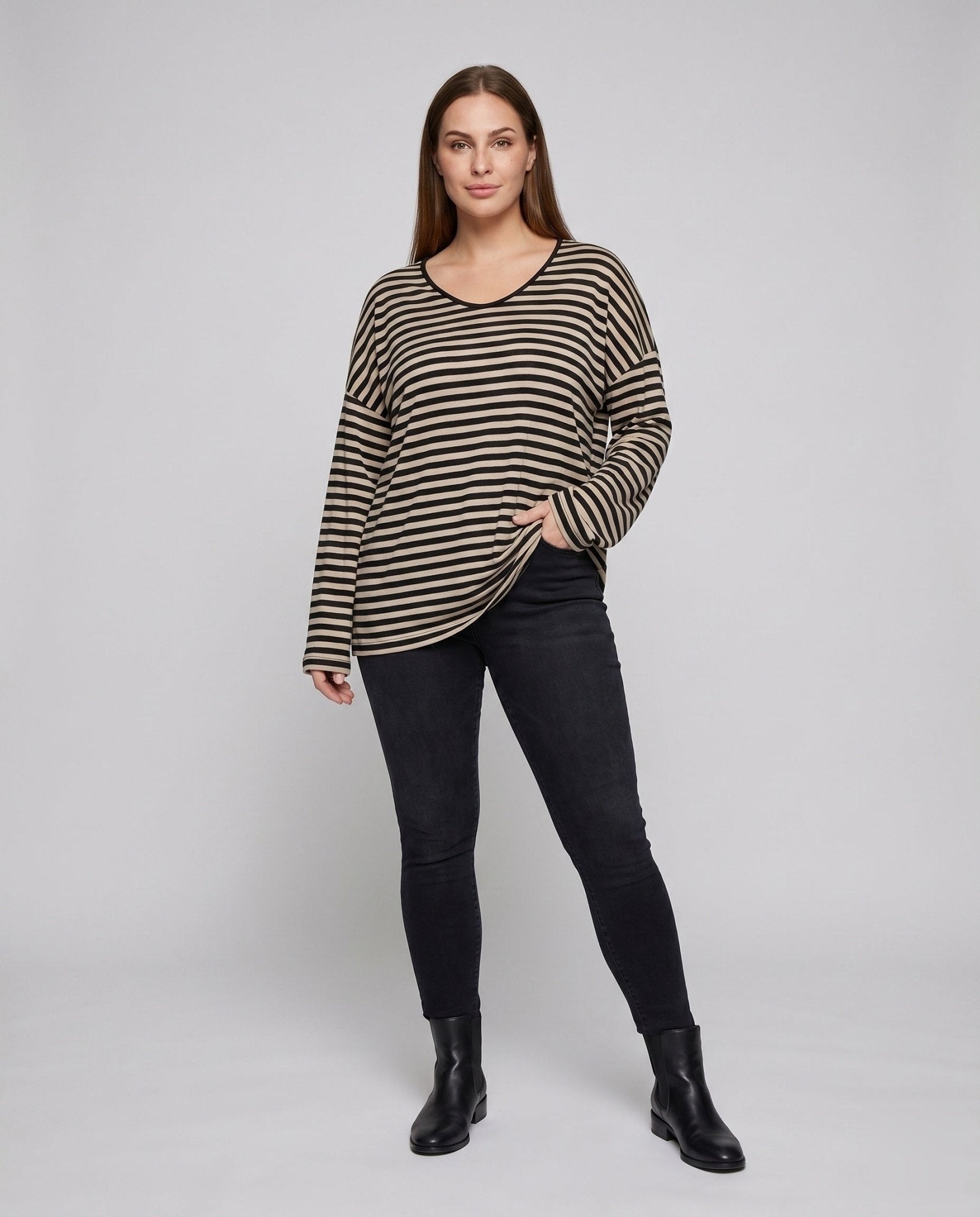 Women's Casual Oversized Shirt with Wide Stripes - Chichicherry