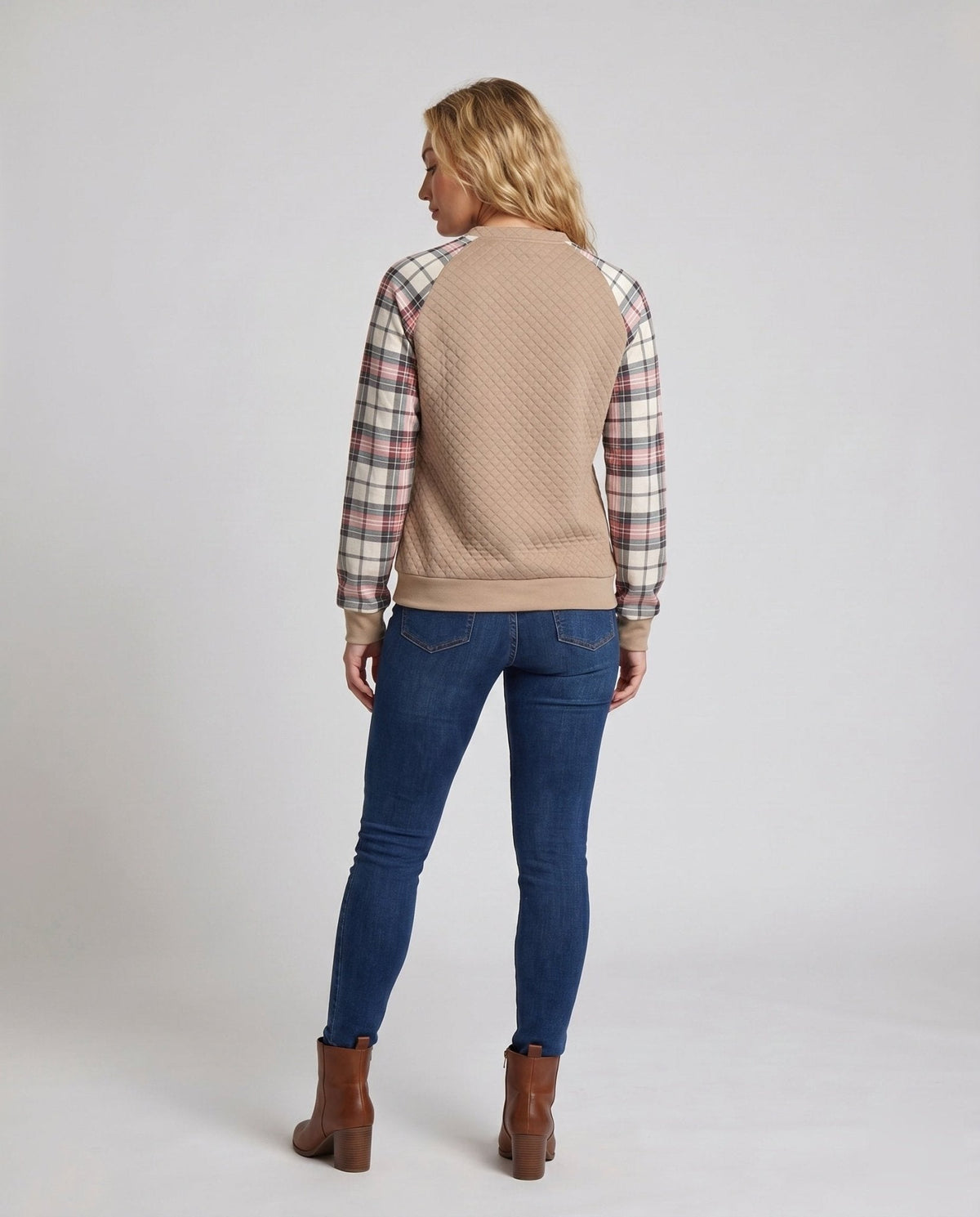 Women's casual sweater with fashionable check pattern and zipper - Chichicherry