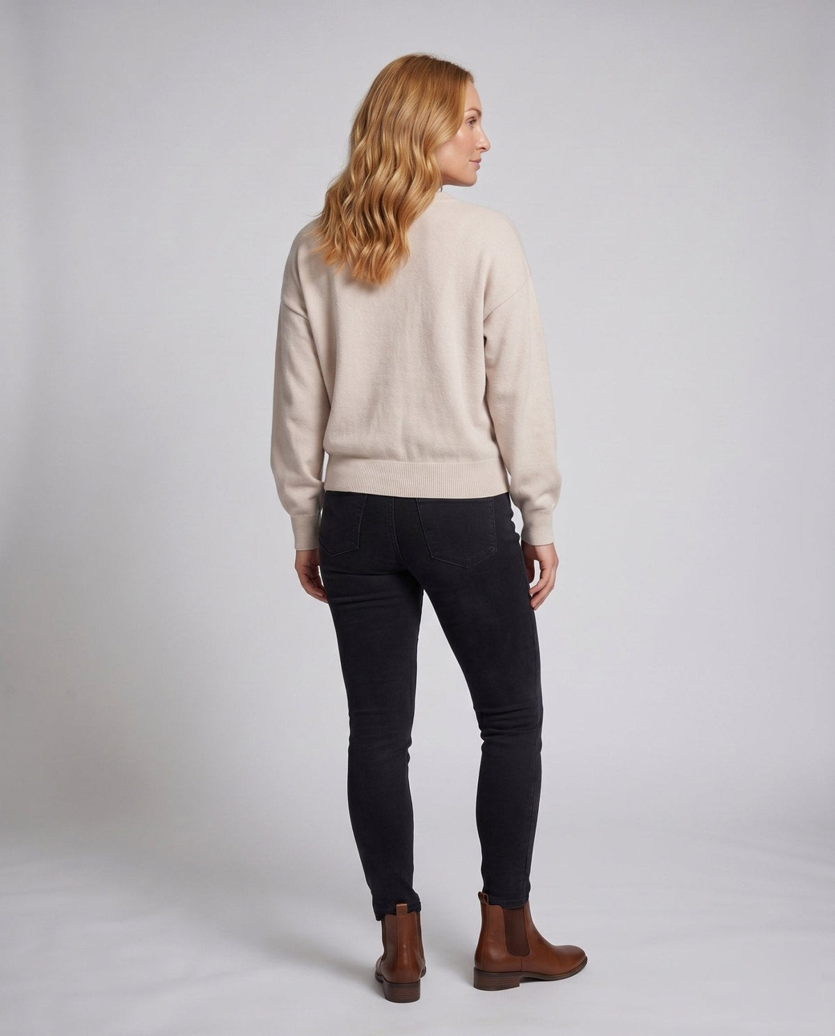 Women's casual sweater with soft material and fashionable cut - Chichicherry