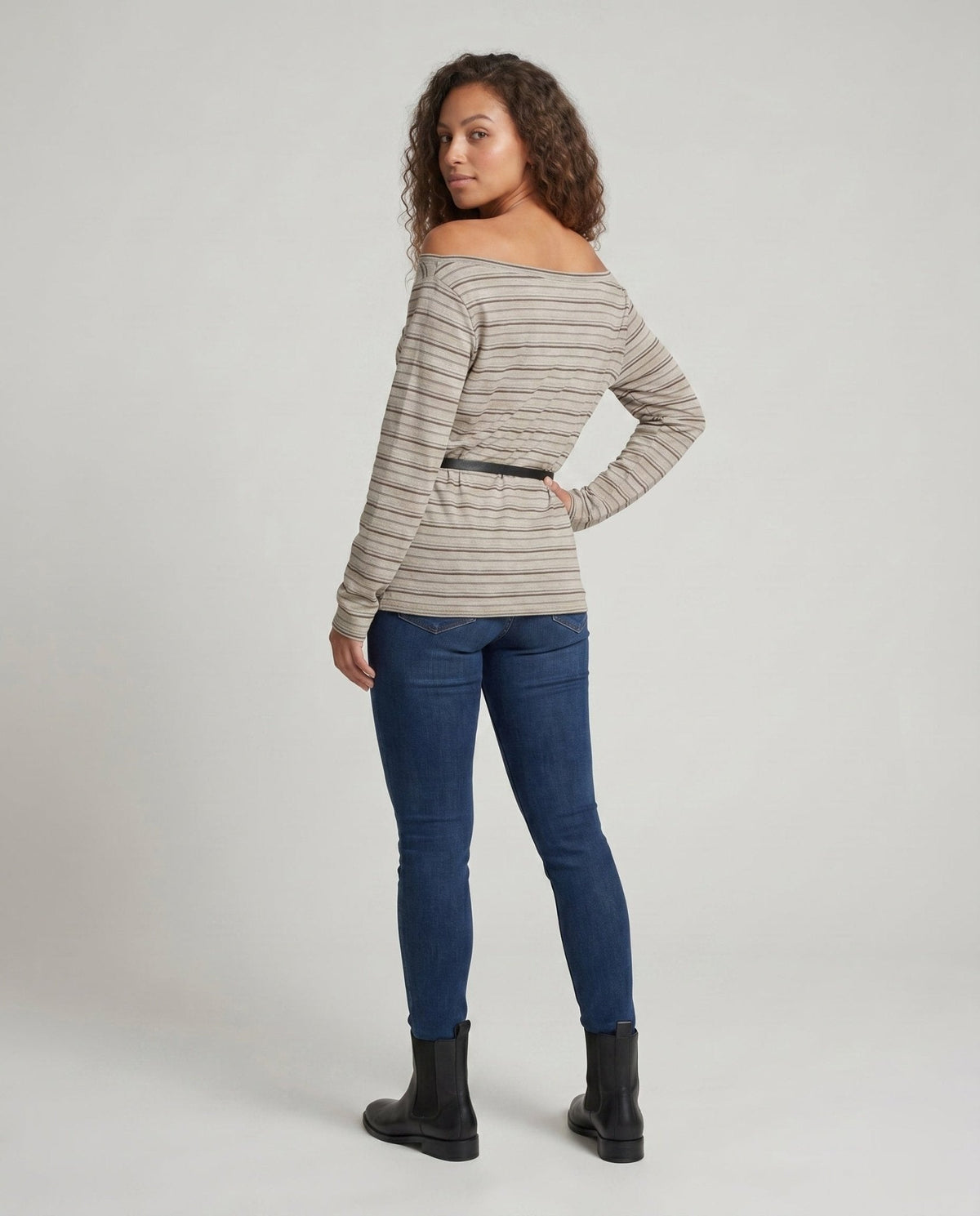Women's casual top with asymmetrical collar and trendy stripes - Chichicherry