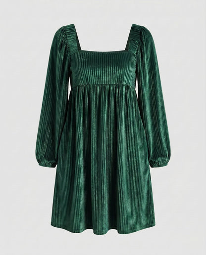 Women's dress with elegant ruffle detailing and voluminous skirt - Chichicherry