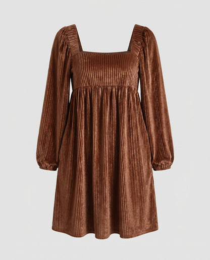 Women's dress with elegant ruffle detailing and voluminous skirt - Chichicherry