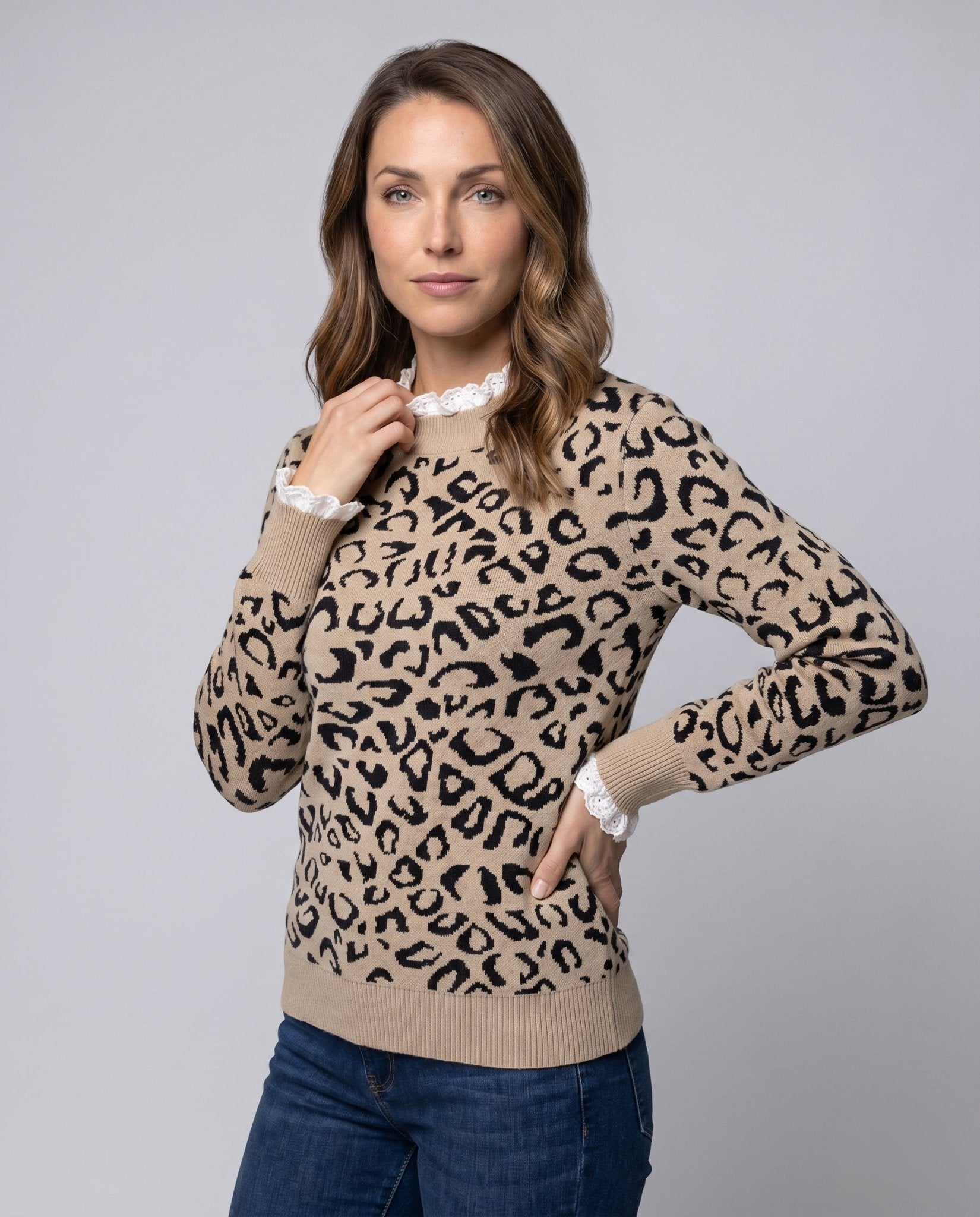 Women's fashionable knitted sweater with leopard pattern and ruffle accents - Chichicherry