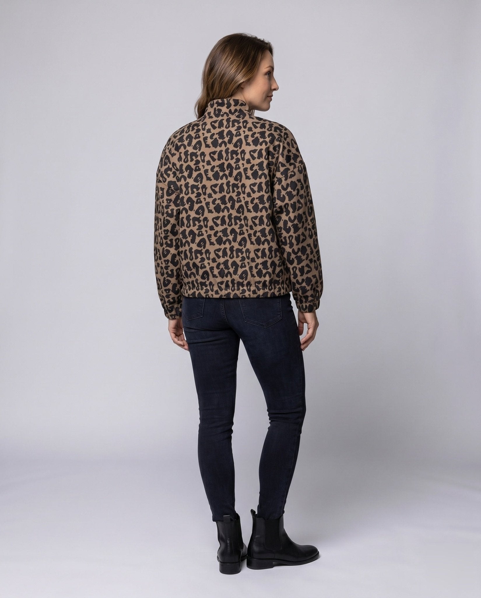 Women’s fashionable leopard print blazer with buttons - Chichicherry