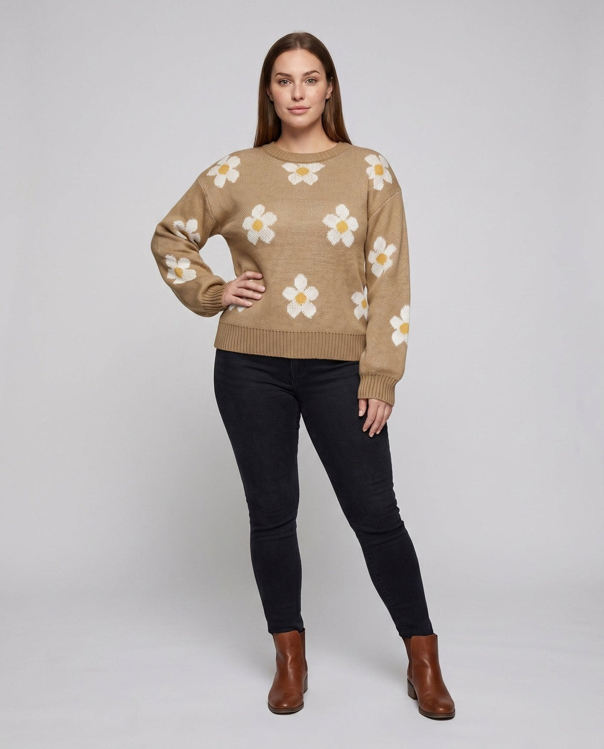 Women's knit pullover with floral patterns and relaxed fit - Chichicherry