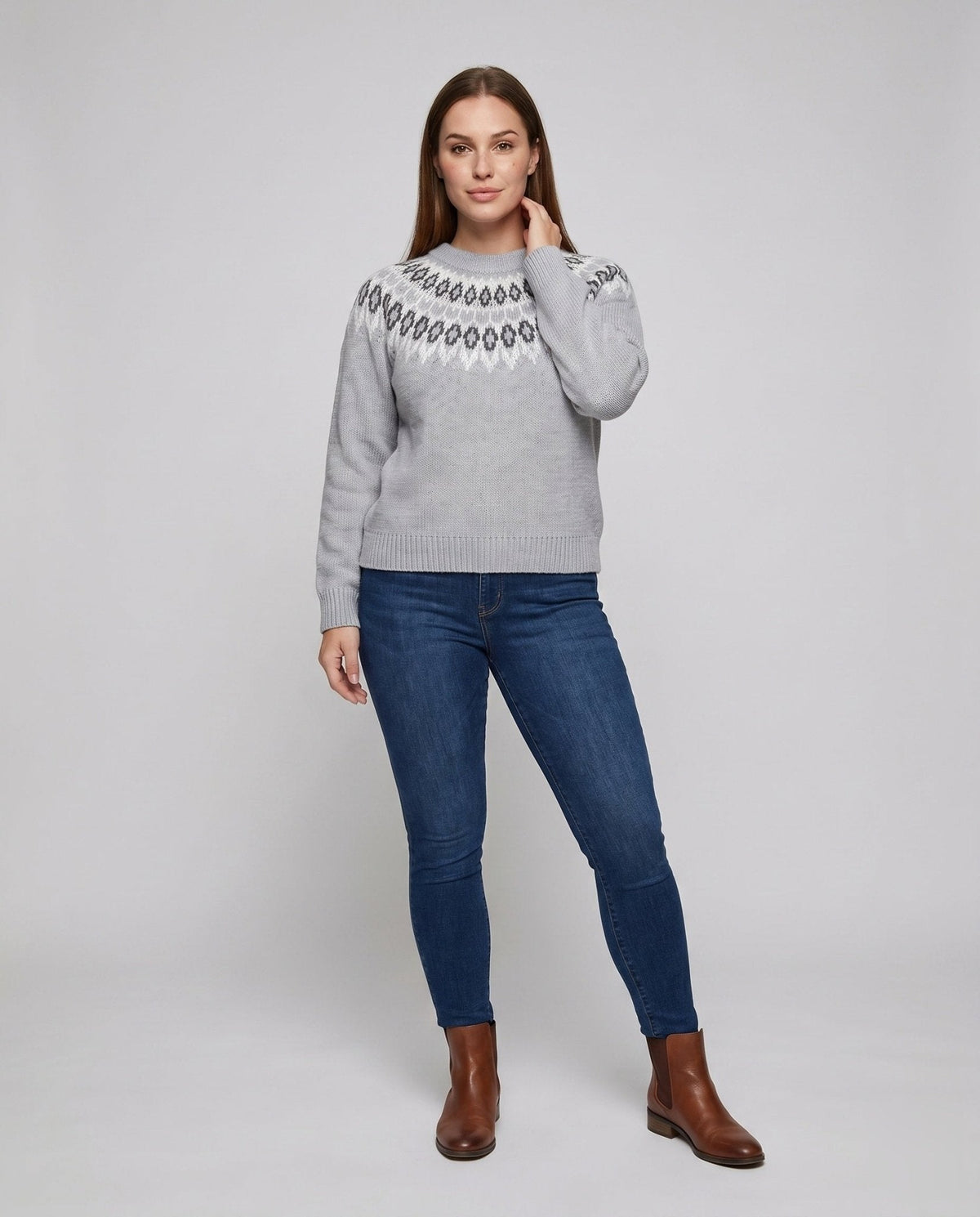 Women's knit sweater with graphic pattern and round neck - Chichicherry
