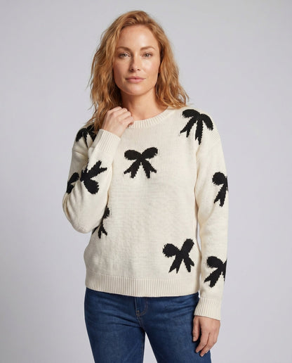 Women's knit sweater with playful bow motif and casual fit - Chichicherry