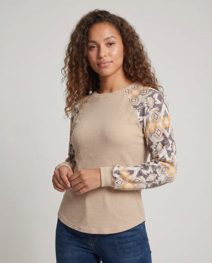 Women's knit top with colorful sleeve details - Chichicherry