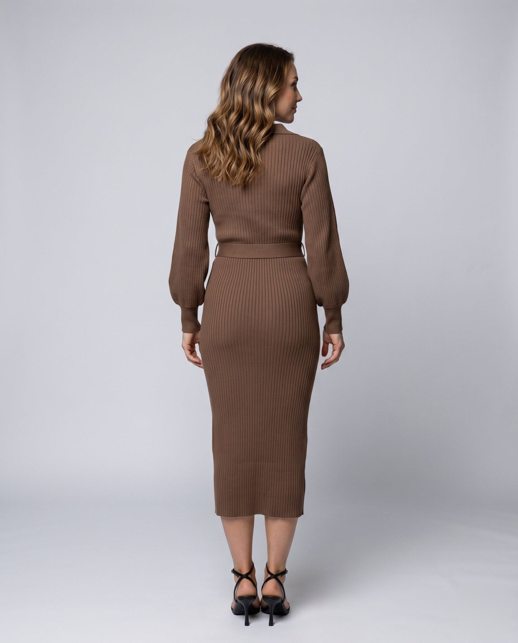 Women's knitted dress with elegant tailoring and fashionable V-neck - Chichicherry