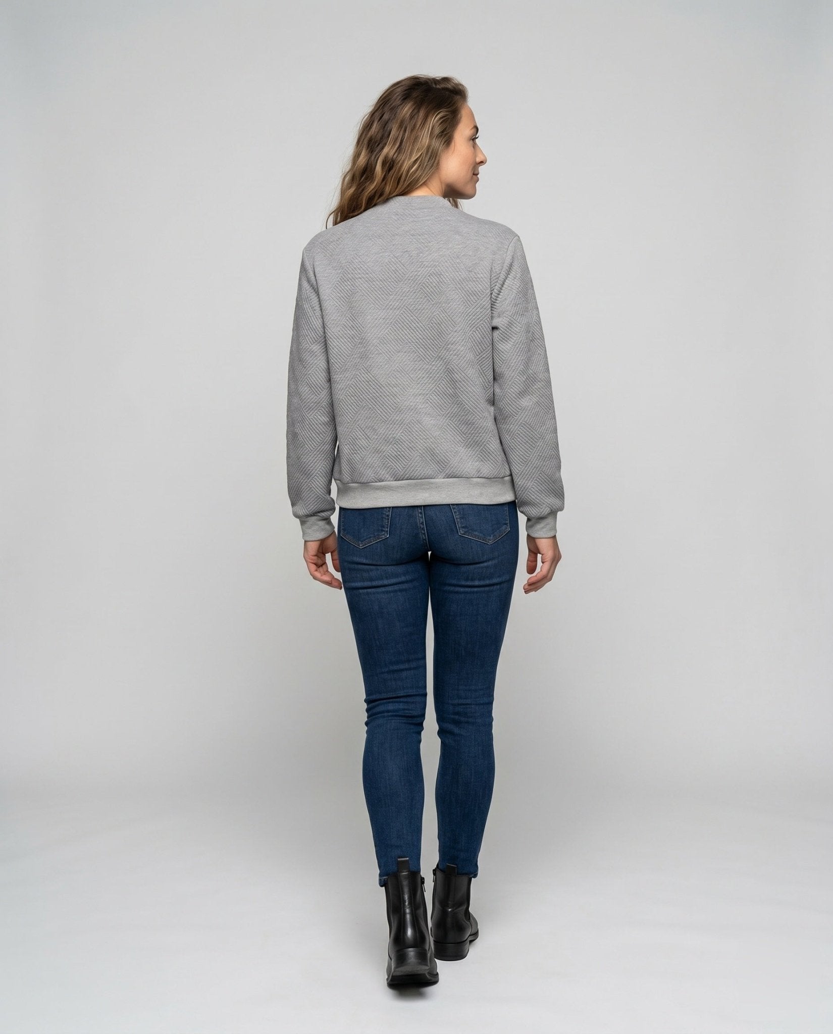 Women's knitted sweater with trendy overcut and decorative buttons - Chichicherry