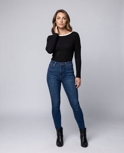 Women's long sleeve shirt with boat neckline and ribbed texture - Chichicherry