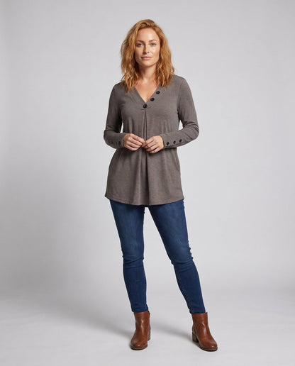 Women’s long sleeve shirt with button details and loose fit - Chichicherry