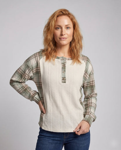 Women's Long Sleeve Shirt with Checkered Pattern and Textured Fabric - Chichicherry