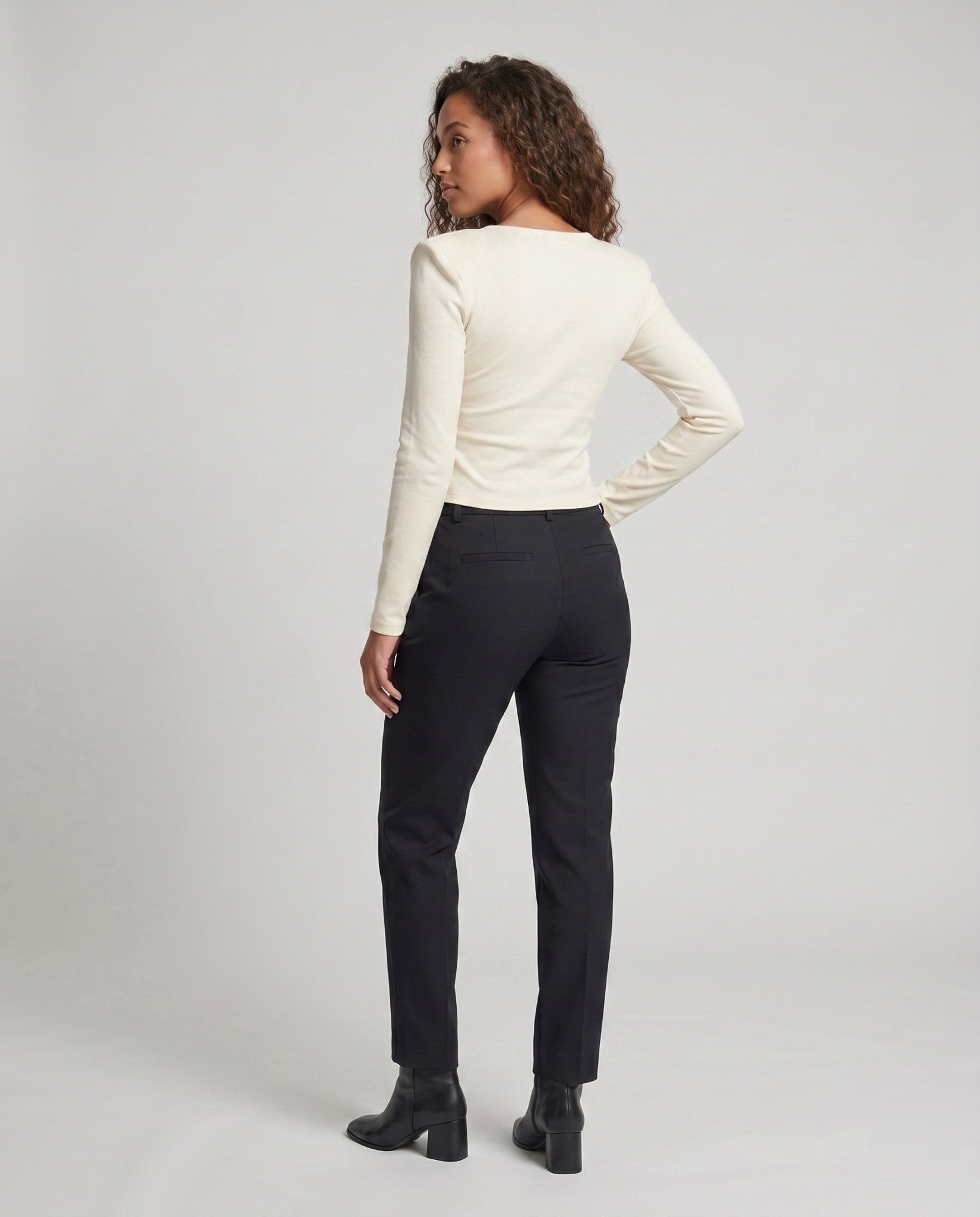 Women’s long-sleeve shirt with decorative button details and gentle V-neck - Chichicherry