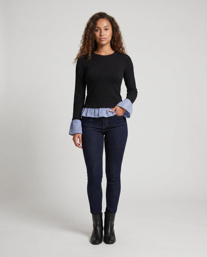Women's long-sleeve shirt with playfully gathered ruffles and contrasting sleeves - Chichicherry