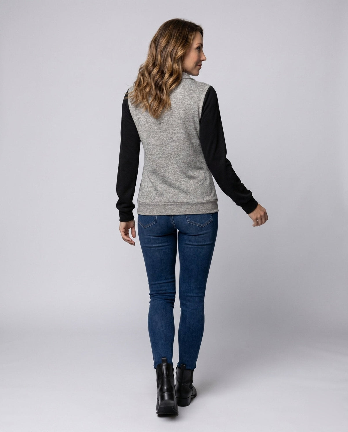 Women's Long Sleeve Shirt with Stylish Contrast Details - Chichicherry
