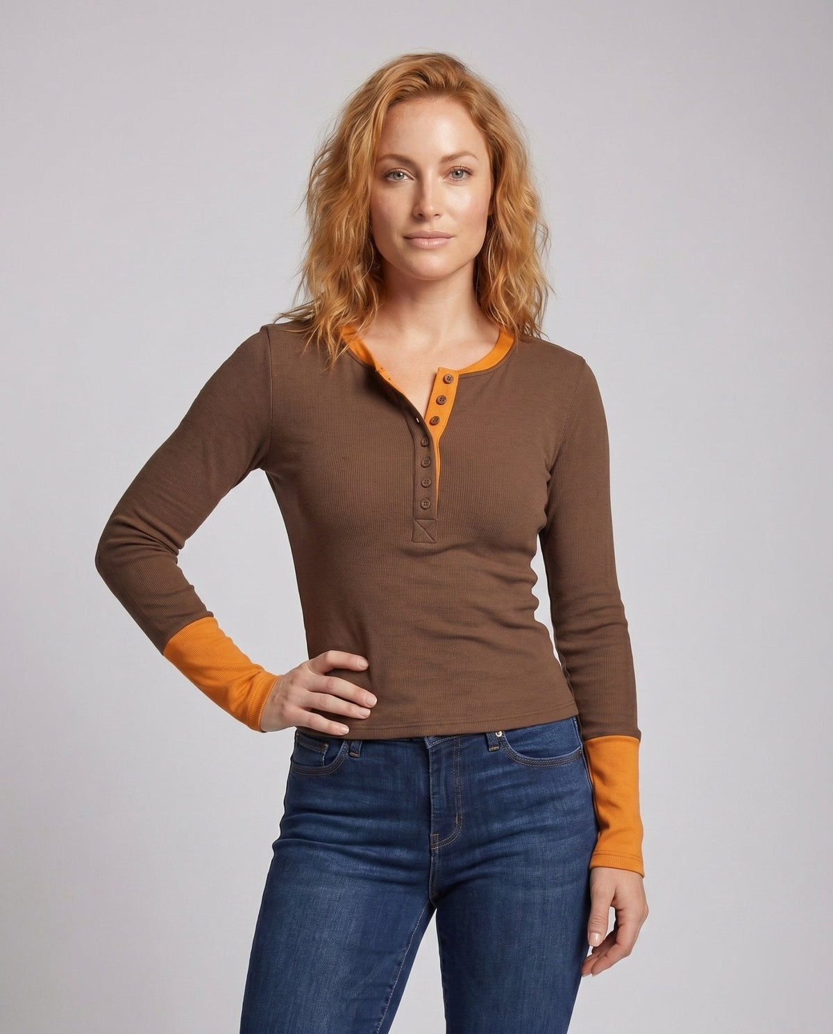Women's long-sleeve shirt with textured collar and button placket - Chichicherry