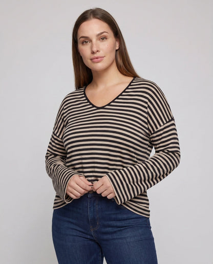 Women's Long Sleeve T-Shirt with Modern Stripe Pattern - Chichicherry