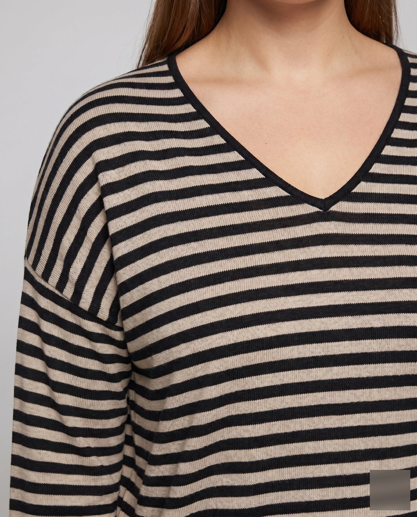 Women's Long Sleeve T-Shirt with Modern Stripe Pattern - Chichicherry