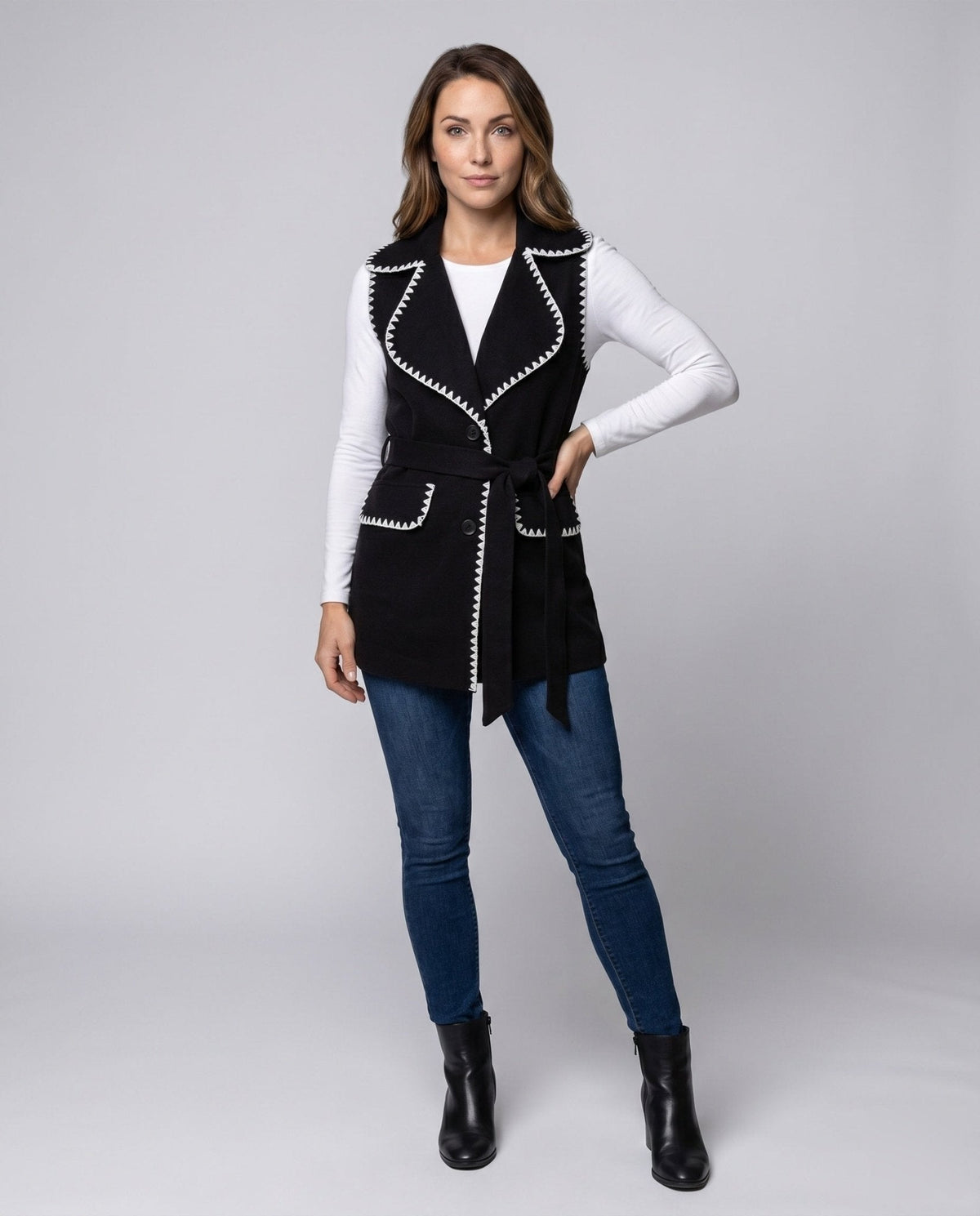 Women's long vest with elegant button closure and tapered belt - Chichicherry