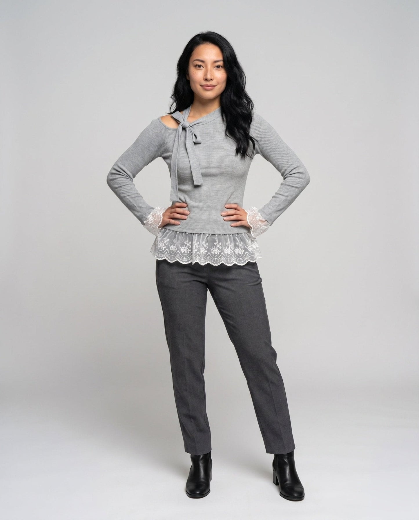 Women's longsleeve top with transparent ruffle hem - Chichicherry